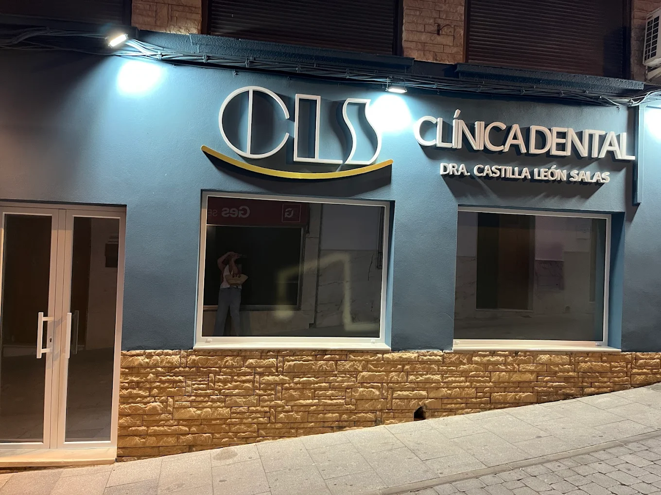 CLS Clínica Dental Doña Mencía